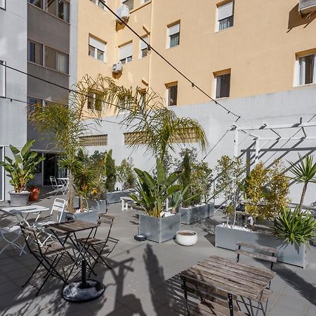 Gin O'Clock In Lisbon - By Misha'S Place 3A Exterior foto